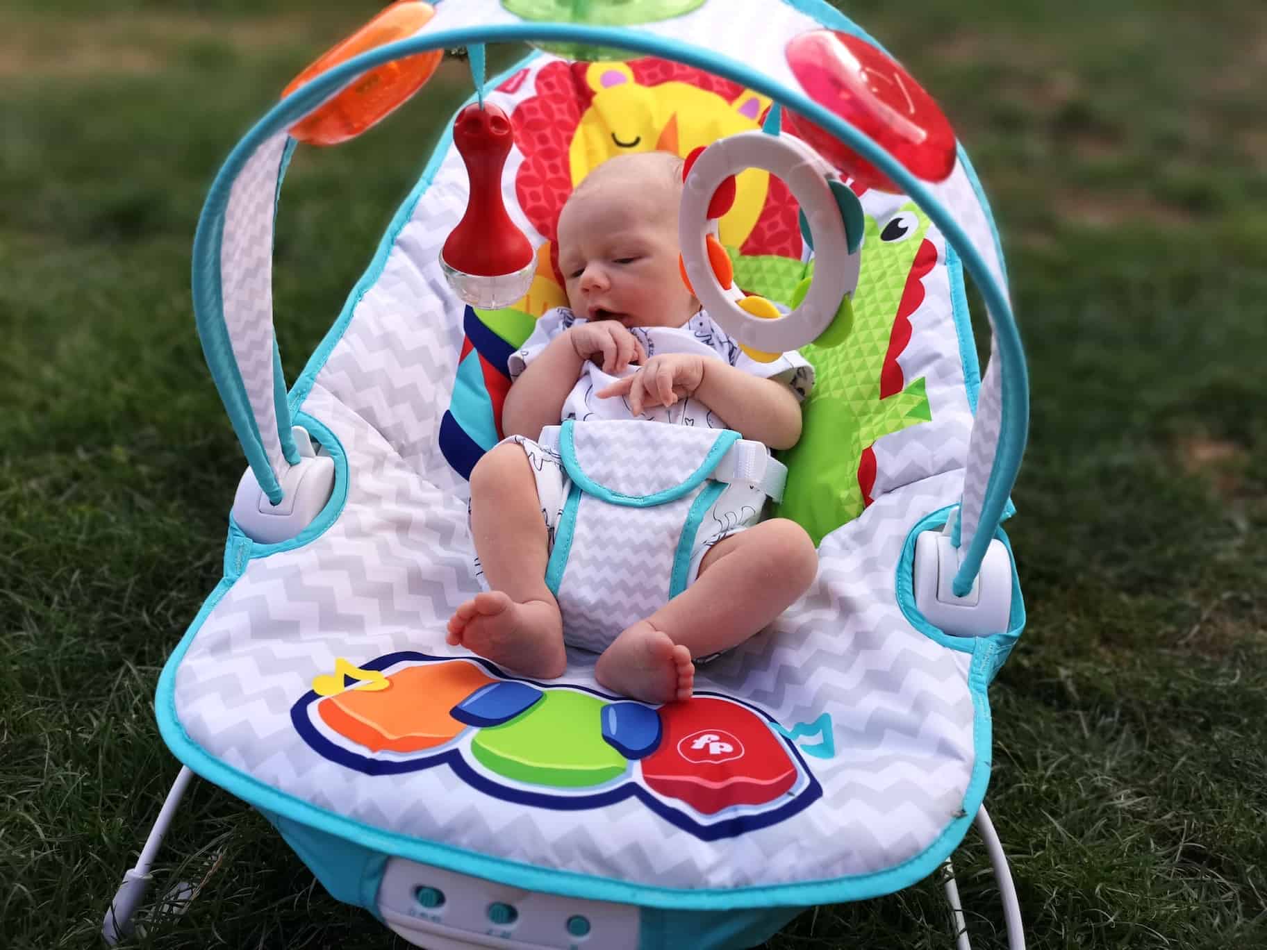 fisher price kick n play musical bouncer